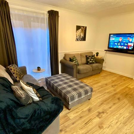 Easyrest Spalding - 4 Beds & Free Parking - Central & Modern Open Plan Apartment - Convenient Location Exteriér fotografie