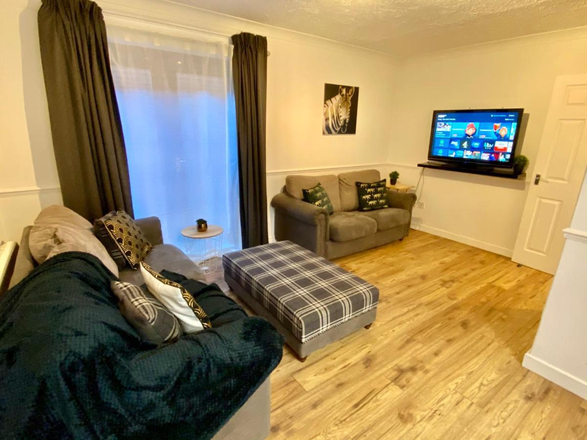 Easyrest Spalding - 4 Beds & Free Parking - Central & Modern Open Plan Apartment - Convenient Location Exteriér fotografie